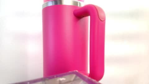 Snapshot of anisston_boods1 chatting on September 22, 10:06 am ana independent model online show from September 22, 10:06 am