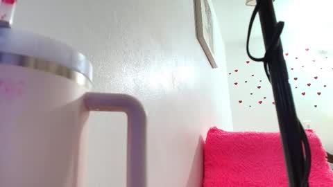 Snapshot of anisston_boods1 chatting on October 5, 6:34 am ana independent model online show from October 5, 6:34 am