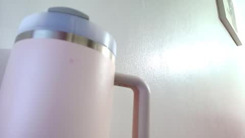 Snapshot of anisston_boods1 chatting on November 22, 9:52 am ana independent model online show from November 22, 9:52 am