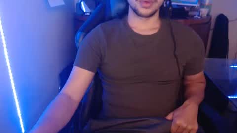 Snapshot of anjonoturno01 chatting on October 12, 12:48 pm anjonoturno01 online show from October 12, 12:48 pm