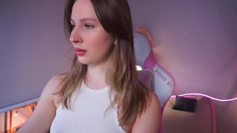 Snapshot of ann__levine chatting on November 16, 2:11 pm Ann online show from November 16, 2:11 pm