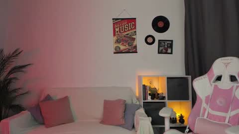 AnnaThe next stream is tomorrow online show from February 3, 3:53 am