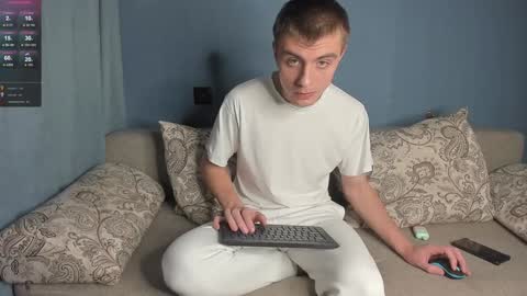 Snapshot of anna_jason chatting on December 3, 6:28 pm Fansly Jason sweet ass online show from December 3, 6:28 pm