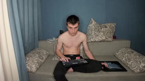 Snapshot of anna_jason chatting on December 21, 6:12 pm Fansly Jason sweet ass online show from December 21, 6:12 pm