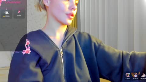 Snapshot of anna_robinson chatting on January 17, 7:19 am Anna online show from January 17, 7:19 am