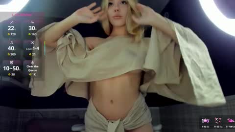 Snapshot of anna_robinson chatting on September 21, 1:07 am Anna online show from September 21, 1:07 am