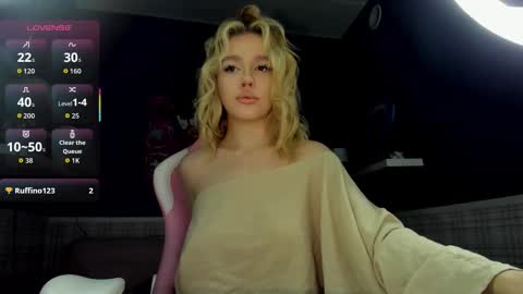 Snapshot of anna_robinson chatting on September 25, 1:42 am Anna online show from September 25, 1:42 am