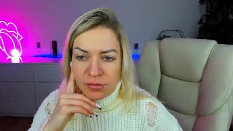 anna_snow9 online show from October 22, 6:02 am