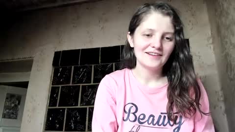 annaahcharm online show from December 4, 6:11 am