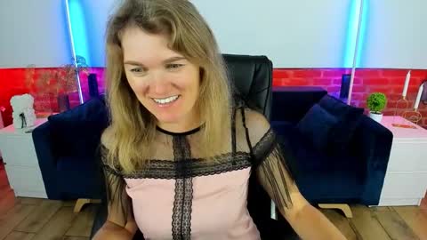 Snapshot of annabel_xxx chatting on September 21, 5:53 am Annabel online show from September 21, 5:53 am