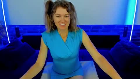 Snapshot of annabel_xxx chatting on October 11, 5:50 am Annabel online show from October 11, 5:50 am