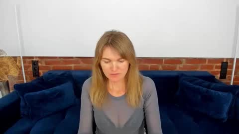 Snapshot of annabel_xxx chatting on October 16, 4:08 pm Annabel online show from October 16, 4:08 pm