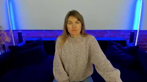 Snapshot of annabel_xxx chatting on October 17, 4:37 am Annabel online show from October 17, 4:37 am