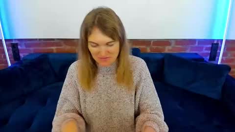 Snapshot of annabel_xxx chatting on November 1, 6:37 am Annabel online show from November 1, 6:37 am