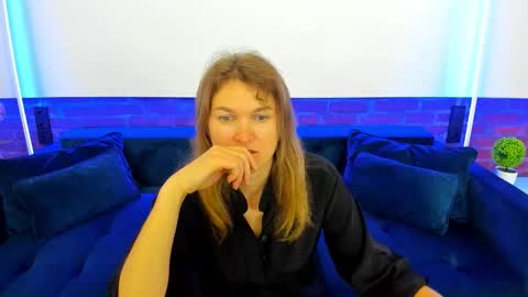 Snapshot of annabel_xxx chatting on November 2, 6:38 am Annabel online show from November 2, 6:38 am