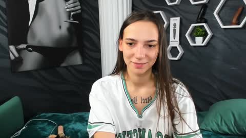 annabishop online show from January 28, 3:04 am