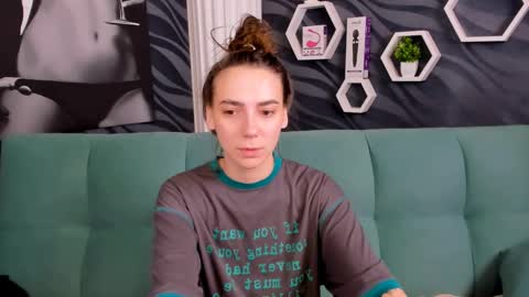 annabishop online show from February 12, 11:51 pm