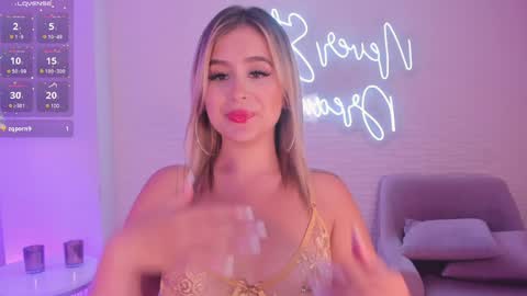 Anna Brooks  online show from January 29, 11:04 pm