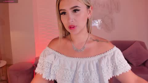 Anna Brooks  online show from January 30, 7:48 pm