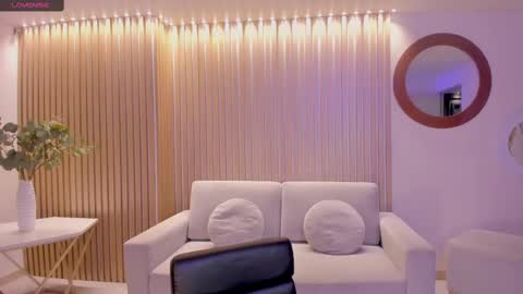 Anna Brooks  online show from February 9, 11:25 pm