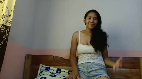 Snapshot of annahhotgirl chatting on January 19, 9:11 am annahhotgirl online show from January 19, 9:11 am