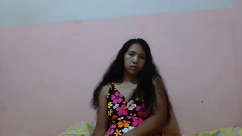 Snapshot of annahhotgirl chatting on January 21, 1:50 am annahhotgirl online show from January 21, 1:50 am