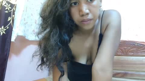 Snapshot of annahhotgirl chatting on February 20, 10:27 am annahhotgirl online show from February 20, 10:27 am