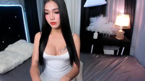 AshyElliston online show from December 7, 12:02 pm