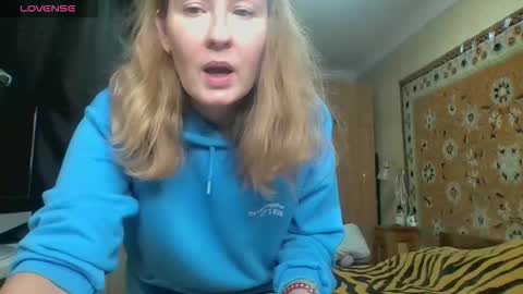 Snapshot of annaxlovers chatting on October 20, 3:12 pm AnnaXLovers online show from October 20, 3:12 pm