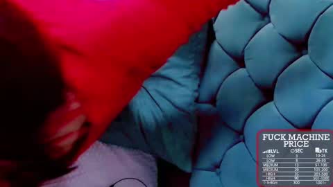 Snapshot of anne_julienne chatting on October 25, 11:54 pm online show from October 25, 11:54 pm