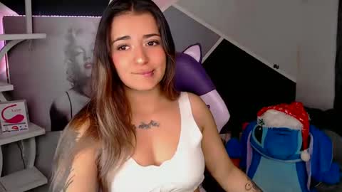 Anne  online show from January 4, 3:17 pm