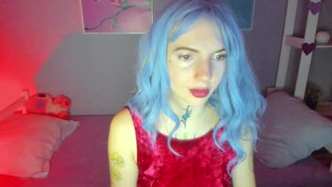 Snapshot of annetenet chatting on January 11, 9:15 am Annet online show from January 11, 9:15 am