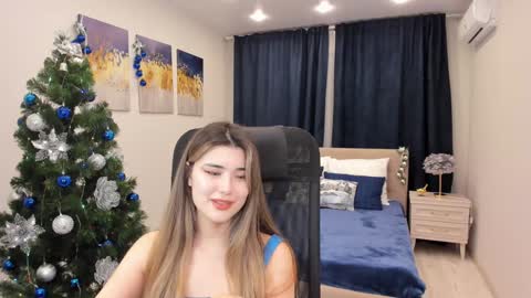 annetli online show from December 12, 10:13 am