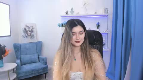 annetli online show from November 7, 3:28 am