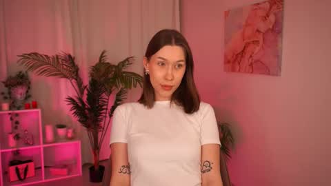 Snapshot of annettelane chatting on November 17, 5:24 am Anna online show from November 17, 5:24 am