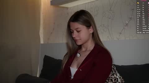 Snapshot of anneverity chatting on December 15, 8:46 pm Anne online show from December 15, 8:46 pm