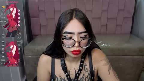 Snapshot of anni_acker_b chatting on November 5, 1:11 pm Anni acker b online show from November 5, 1:11 pm