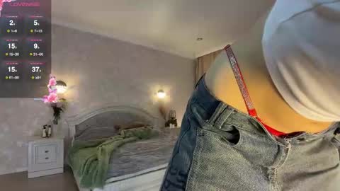 annie_blondy online show from November 13, 3:55 pm