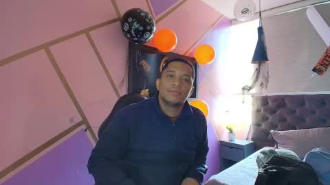 Annie lii online show from October 25, 12:34 pm