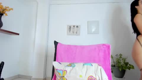 Snapshot of annie_sweet6 chatting on September 29, 2:00 pm Annie online show from September 29, 2:00 pm