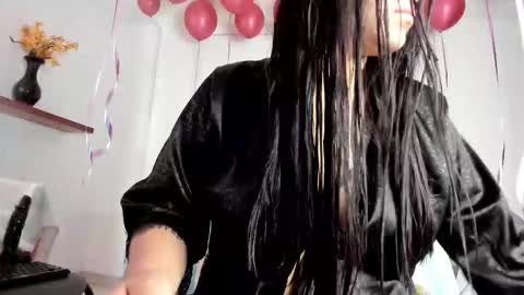 Snapshot of annie_sweet6 chatting on November 7, 2:17 pm Annie online show from November 7, 2:17 pm