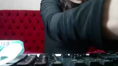 Annie online show from October 20, 5:24 pm