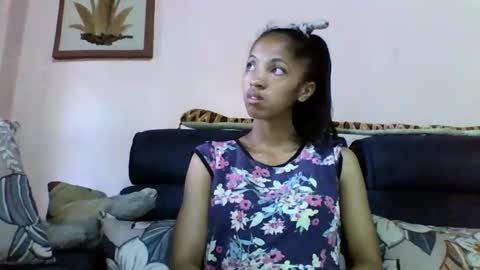 anniesexy1 online show from November 3, 4:03 am