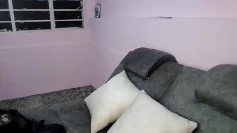 Annie Sparkle online show from October 11, 12:32 am