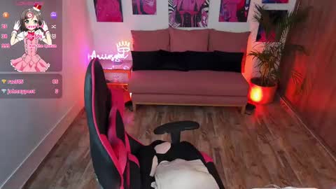 Snapshot of anniesweett01 chatting on February 21, 1:11 am Annie FROM 8AM TO 4PM CDT online show from February 21, 1:11 am