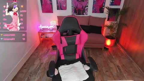 Snapshot of anniesweett01 chatting on February 27, 11:48 pm Annie FROM 8AM TO 4PM CDT online show from February 27, 11:48 pm