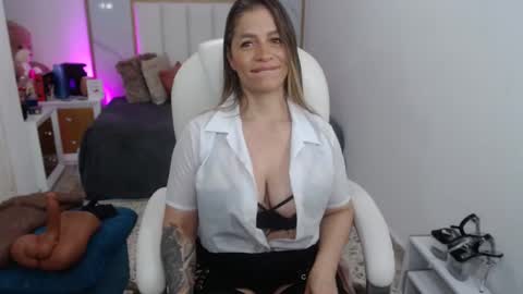 anna online show from March 10, 3:20 pm