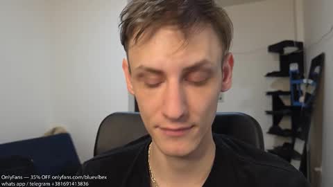    online show from November 15, 6:15 pm