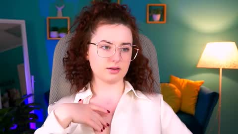 Snapshot of annterry chatting on February 21, 1:44 pm Ann Terry 3 online show from February 21, 1:44 pm