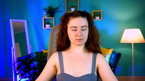 Snapshot of annterry chatting on December 15, 8:29 am Ann Terry 3 online show from December 15, 8:29 am